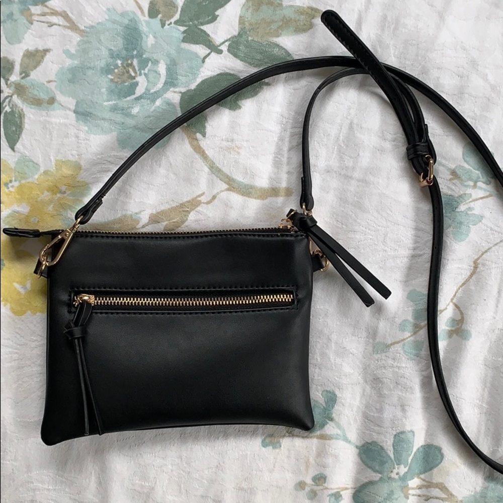 NWOT black purse 🌟🌟